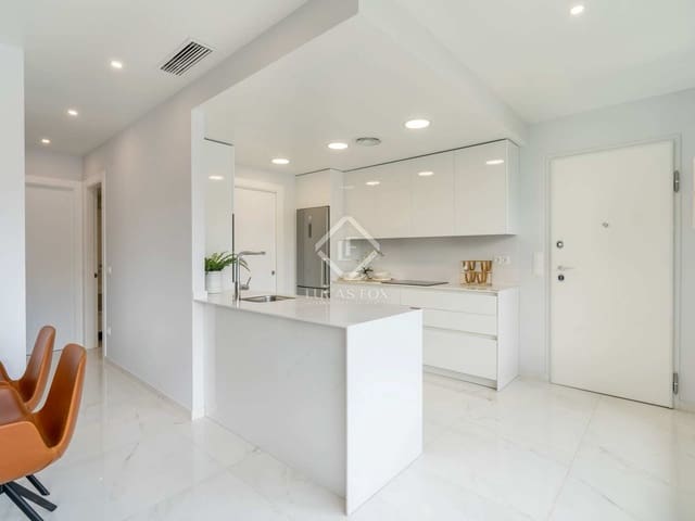 2 soveværelse Lejlighed til salg i Benidorm med swimmingpool garage - € 690.000 (Ref: 7846431)