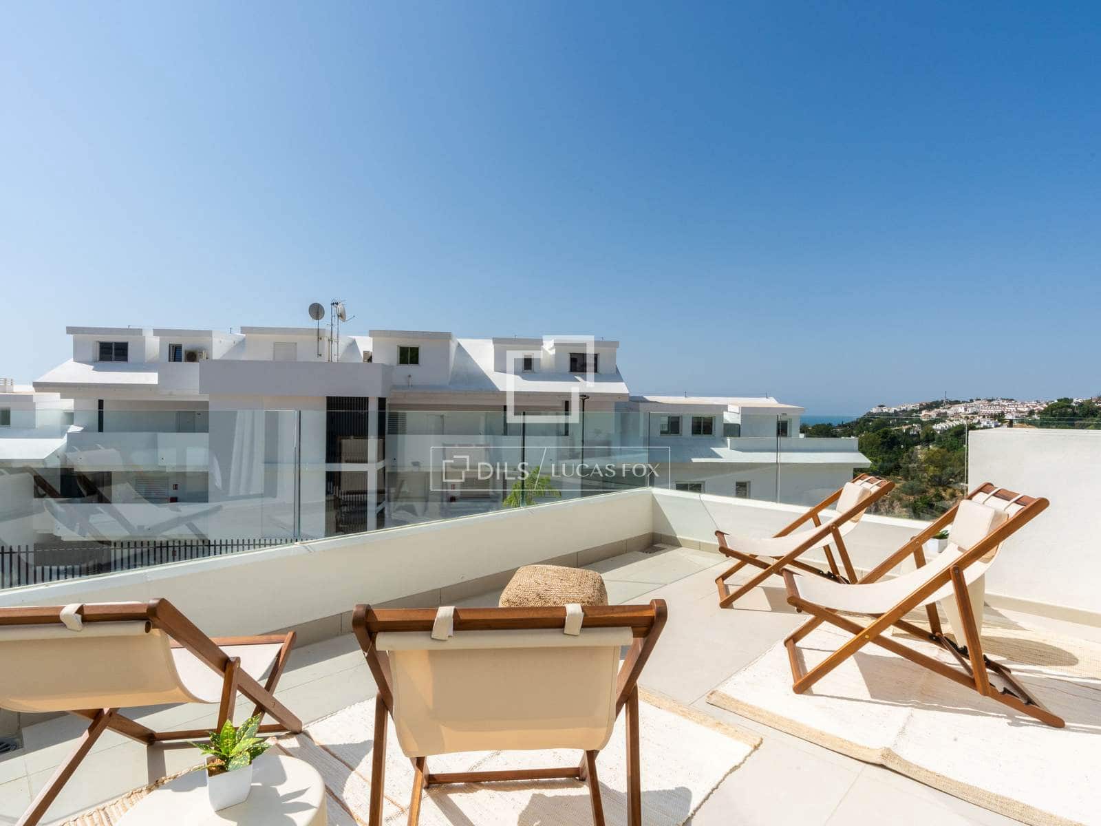 2 bedroom Apartment for sale in Benalmadena with pool garage - € 450,000 (Ref: 7852968)