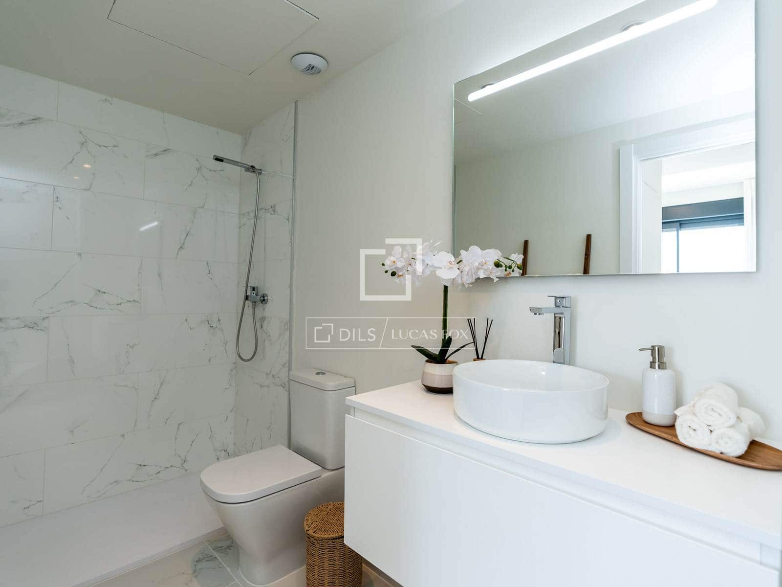 2 bedroom Apartment for sale in Benalmadena with pool garage - € 450,000 (Ref: 7852968)