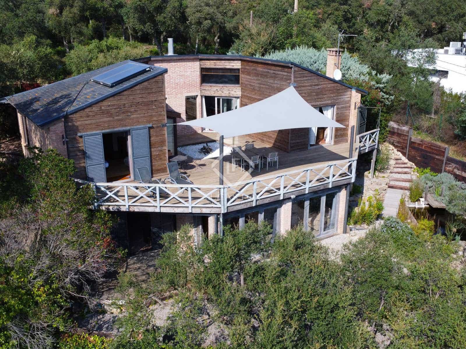 4 sypialnia Willa na sprzedaż w Santa Cristina d'Aro z garażem - 730 000 € (Ref: 7856513)