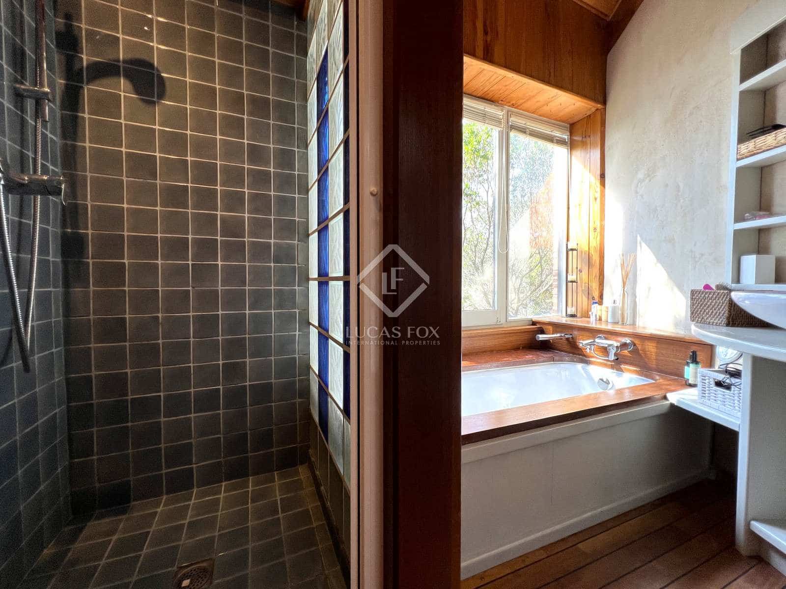 4 sypialnia Willa na sprzedaż w Santa Cristina d'Aro z garażem - 730 000 € (Ref: 7856513)