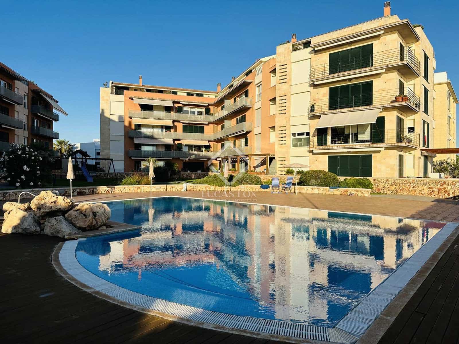 3 soveværelse Lejlighed til salg i Ciutadella de Menorca med swimmingpool garage - € 535.000 (Ref: 7862984)