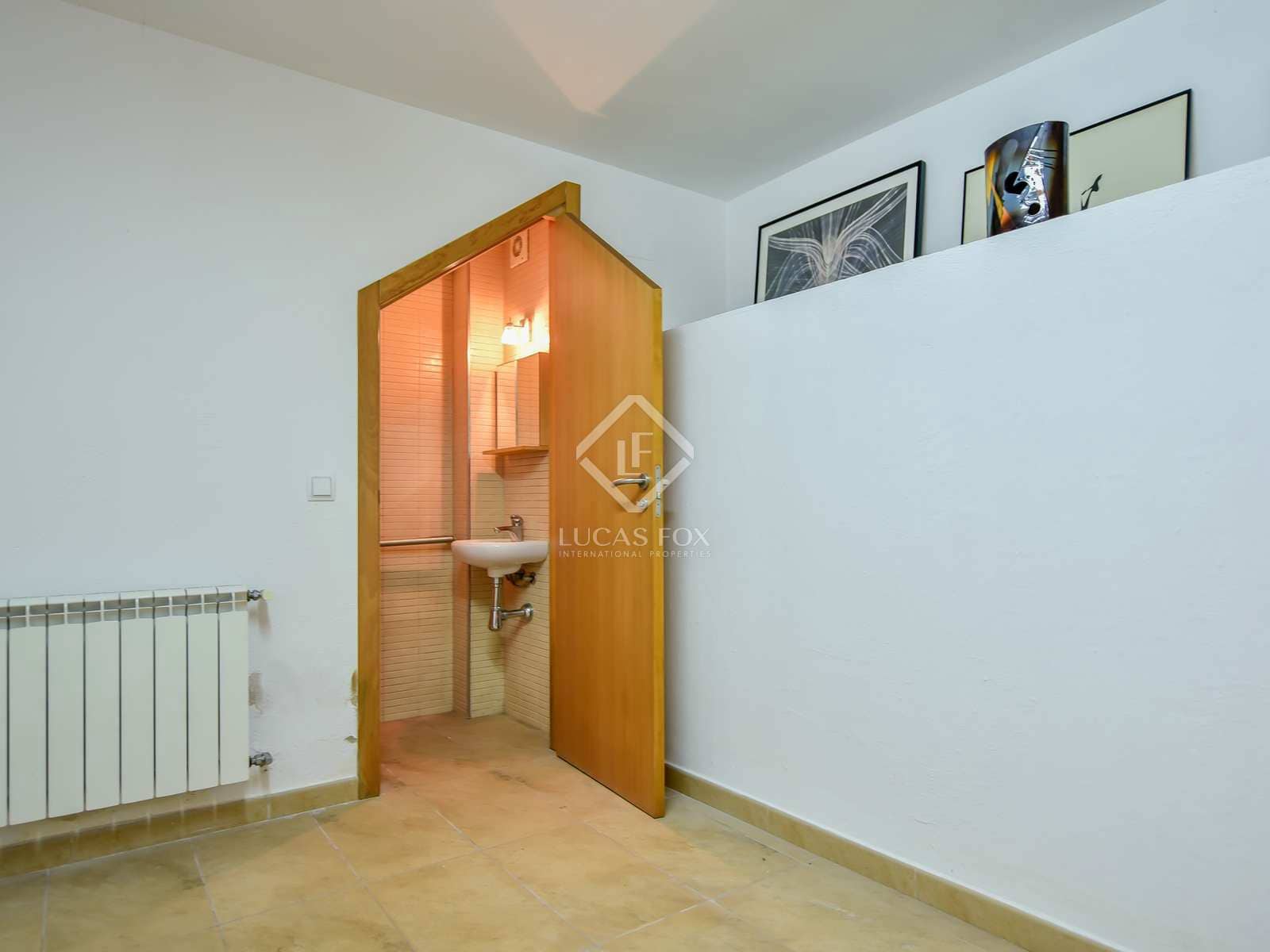 4 soveværelse Villa til salg i S'Agaro med garage - € 725.000 (Ref: 7865020)