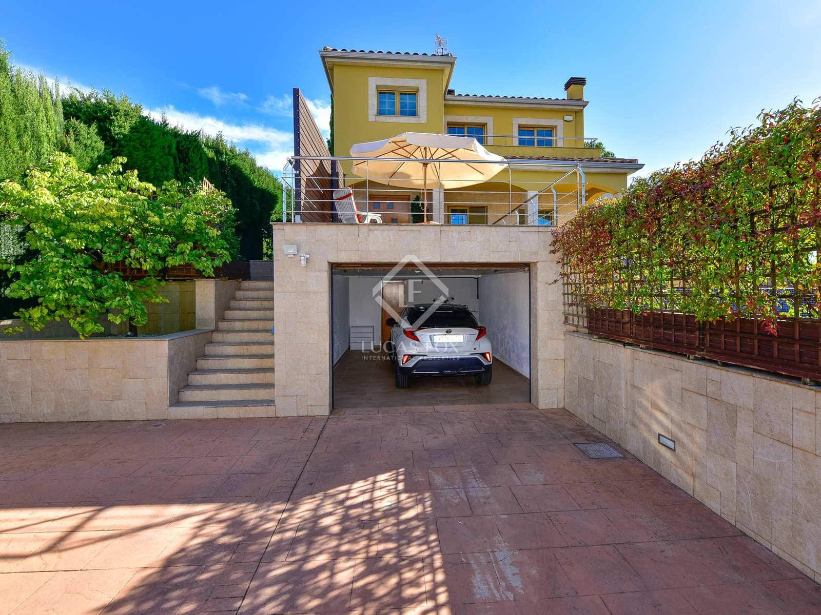 4 soveværelse Villa til salg i S'Agaro med garage - € 725.000 (Ref: 7865020)