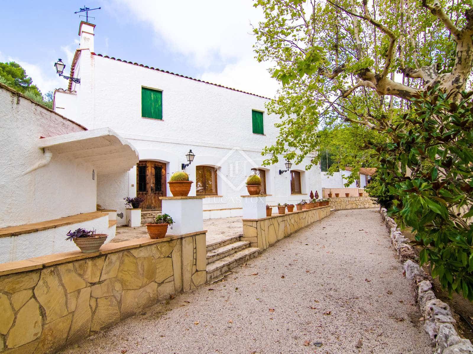 8 bedroom Finca/Country House for sale in La Selva del Camp with garage - € 2,550,000 (Ref: 7869156)