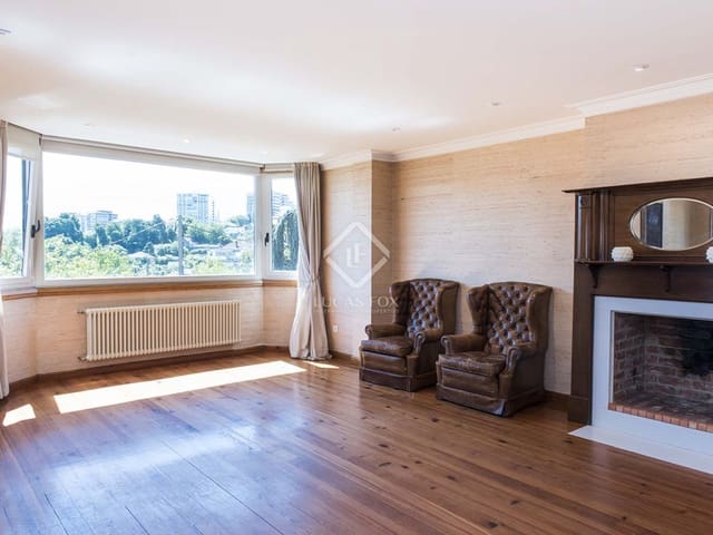 3 bedroom Villa for sale in Vigo with pool garage - € 850,000 (Ref: 7870987)