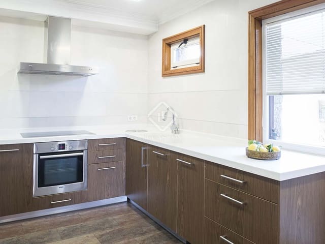 3 bedroom Villa for sale in Vigo with pool garage - € 850,000 (Ref: 7870987)