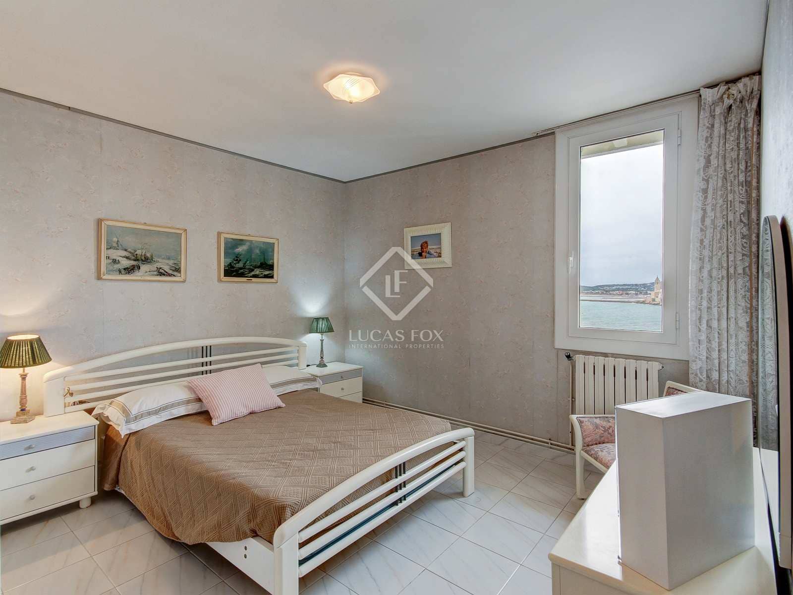 2 soveværelse Penthouse til salg i Sitges med swimmingpool garage - € 630.000 (Ref: 7877429)