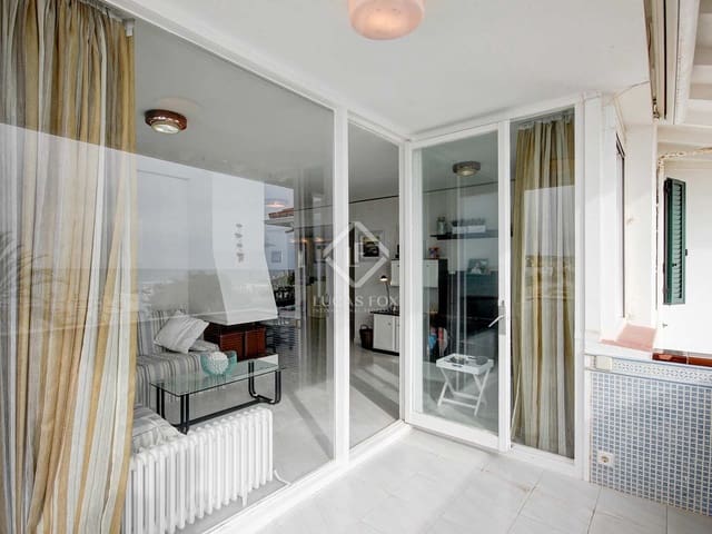 Ático de 2 habitaciones en Sitges en venta con piscina garaje - 630.000 € (Ref: 7877429)