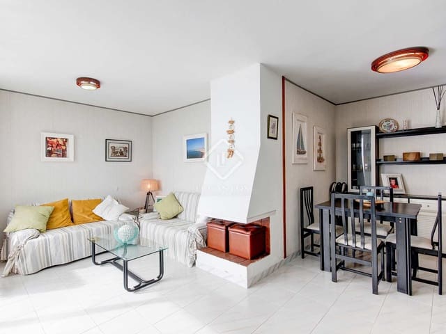 Ático de 2 habitaciones en Sitges en venta con piscina garaje - 630.000 € (Ref: 7877429)