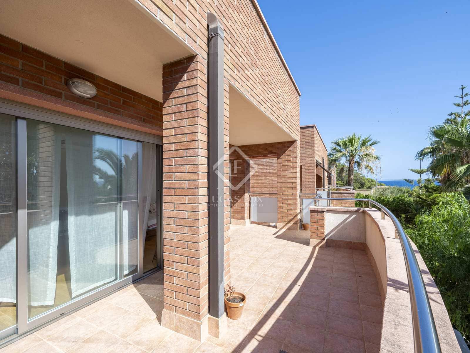 5 soveværelse Villa til salg i Tarragona by med garage - € 895.000 (Ref: 7877432)