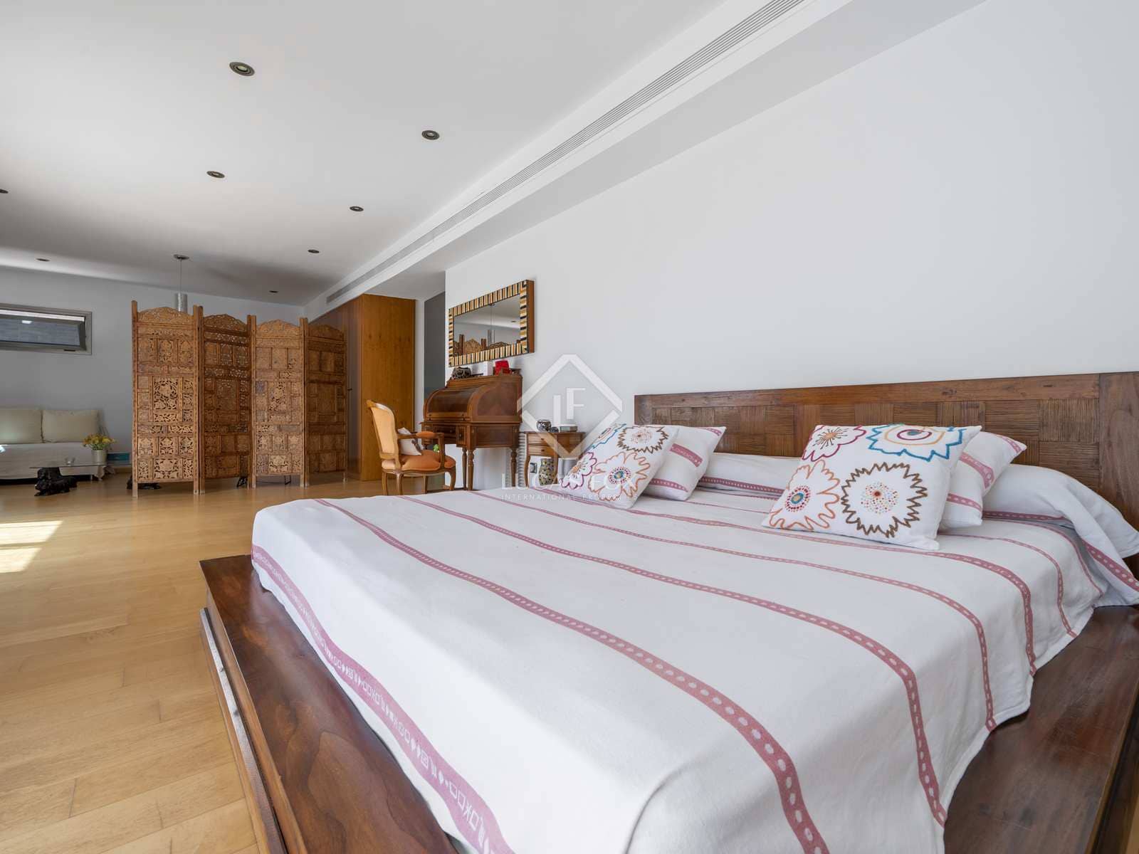 5 soveværelse Villa til salg i Tarragona by med garage - € 895.000 (Ref: 7877432)