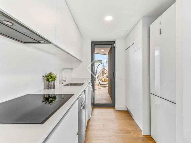 2 chambre Penthouse à vendre à Alicante ville avec piscine garage - 850 000 € (Ref: 7883961)
