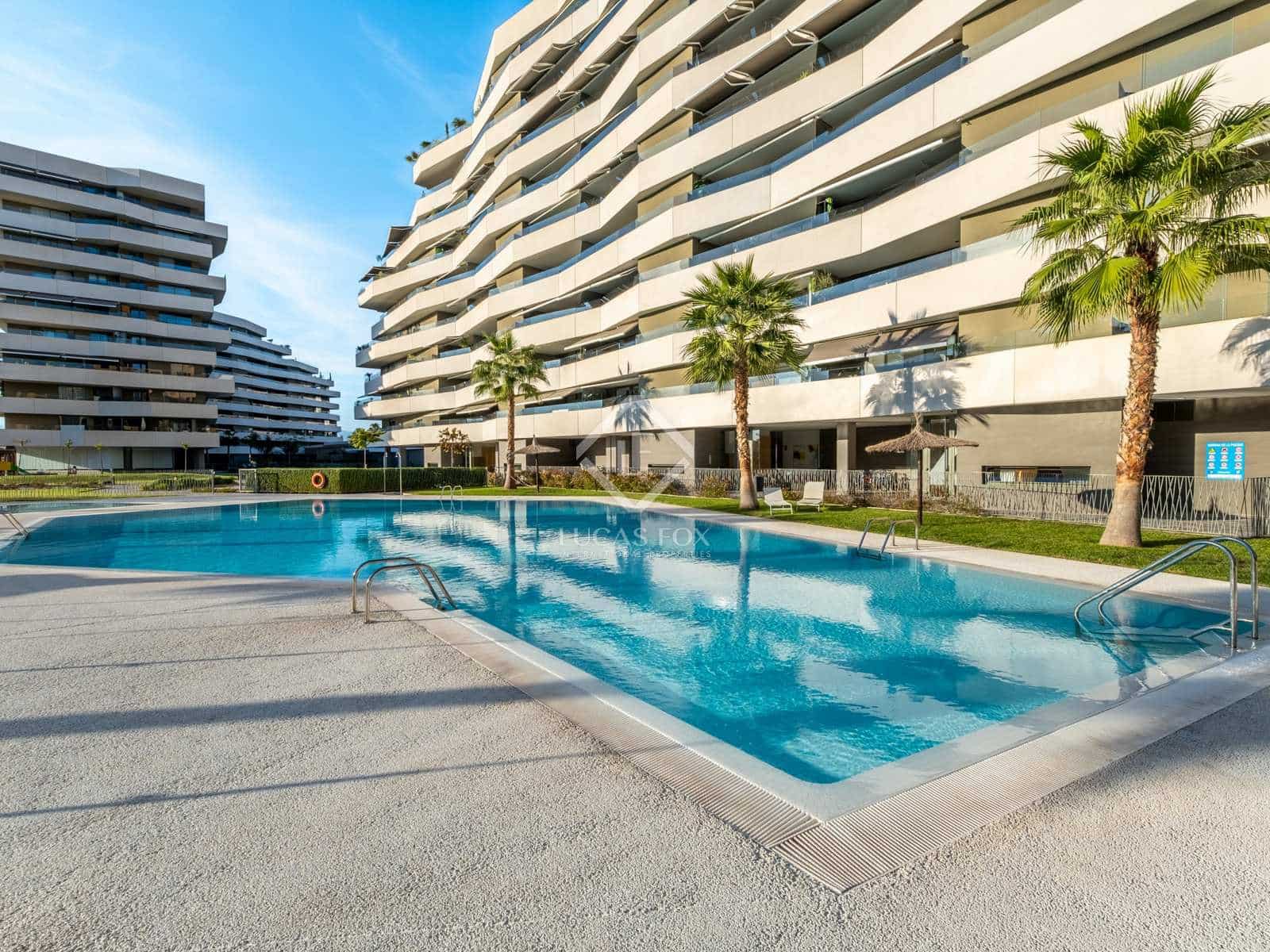 2 chambre Penthouse à vendre à Alicante ville avec piscine garage - 850 000 € (Ref: 7883961)