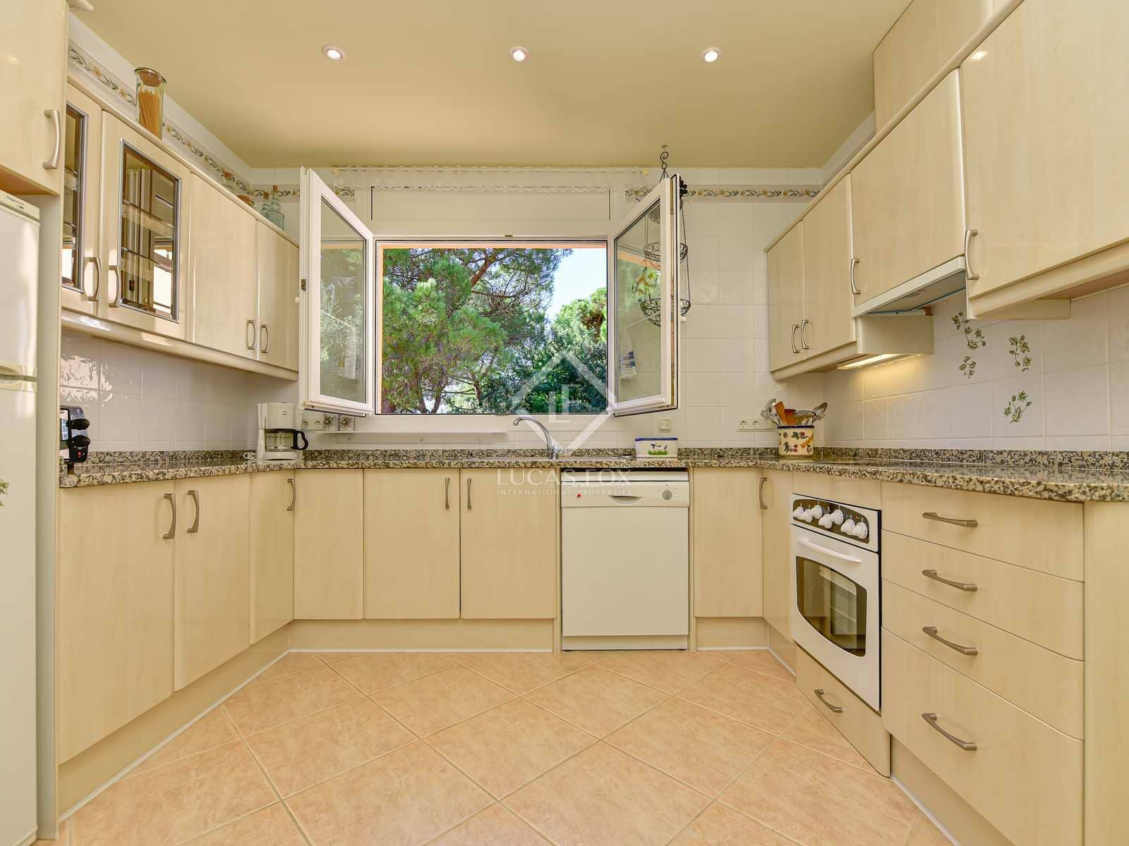 4 soverom Villa til salgs i Santa Cristina d'Aro med svømmebasseng garasje - € 630 000 (Ref: 7883965)