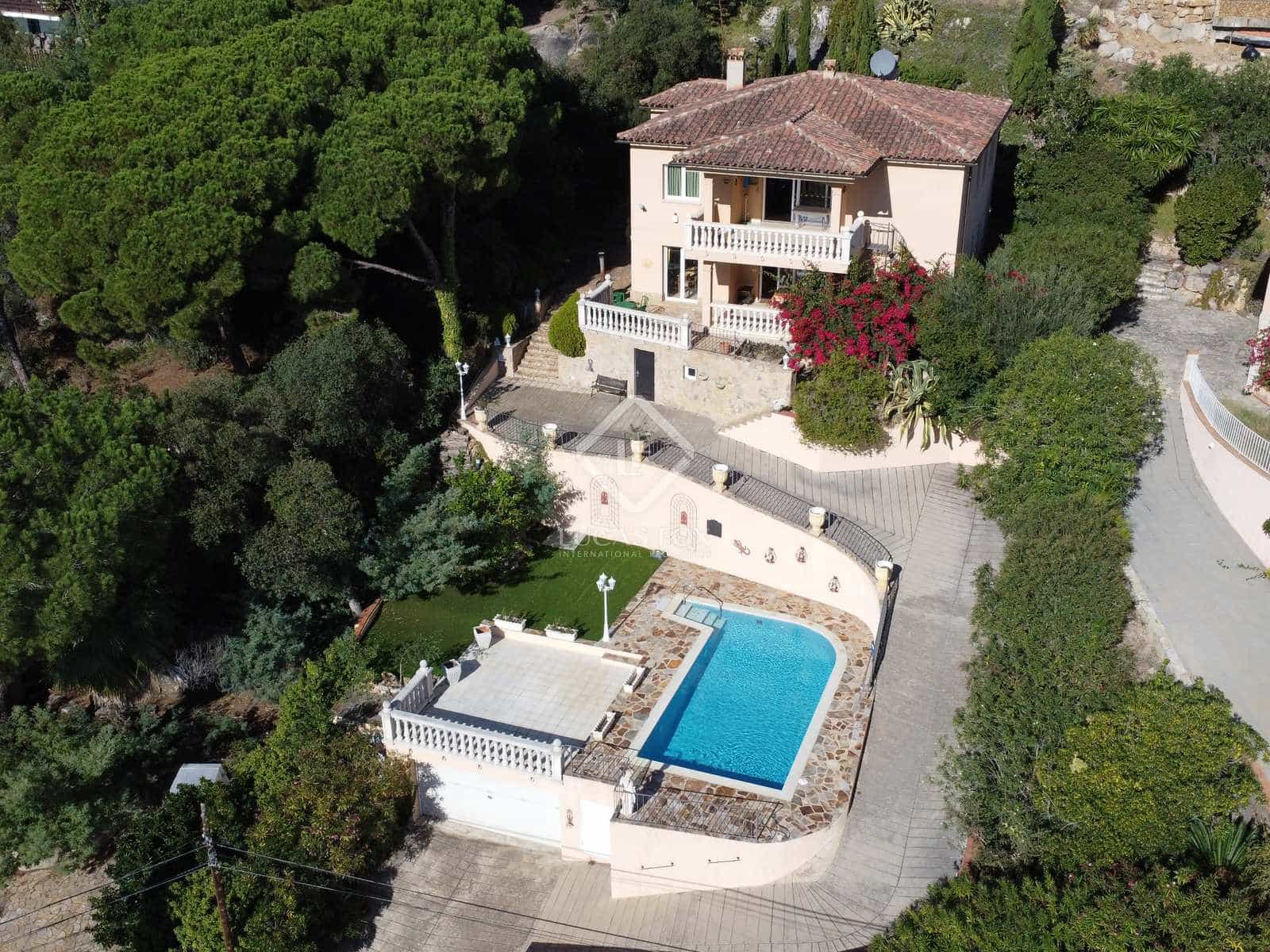 4 soverom Villa til salgs i Santa Cristina d'Aro med svømmebasseng garasje - € 630 000 (Ref: 7883965)