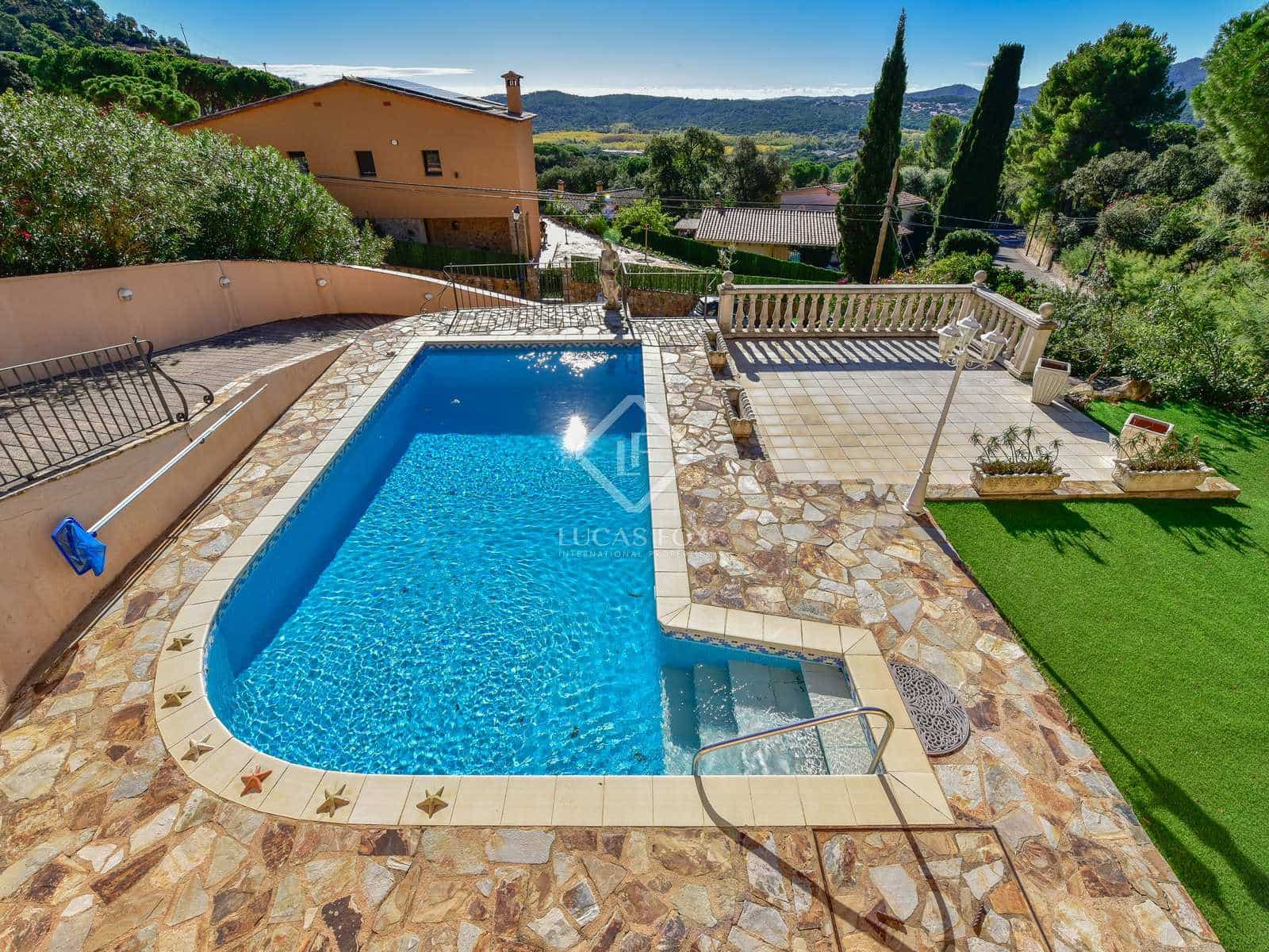 4 soverom Villa til salgs i Santa Cristina d'Aro med svømmebasseng garasje - € 630 000 (Ref: 7883965)