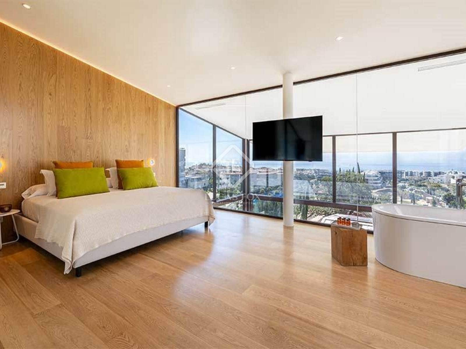 4 slaapkamer Villa te koop in Fuengirola met zwembad garage - € 2.970.000 (Ref: 7886812)