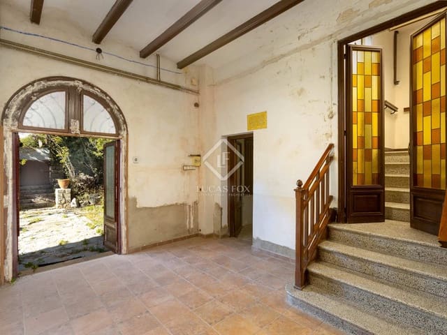 9 Zimmer Villa zu verkaufen in Premià de Dalt mit Pool Garage - 1.250.000 € (Ref: 7889602)