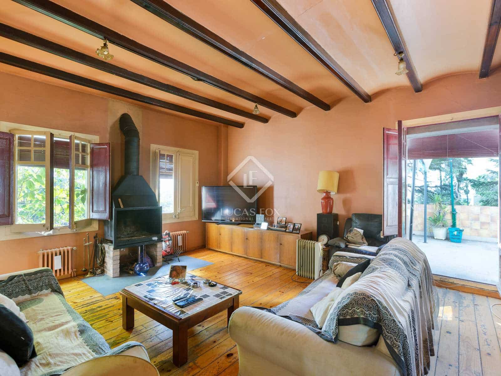 9 soveværelse Villa til salg i Premia de Dalt med swimmingpool garage - € 1.250.000 (Ref: 7889602)