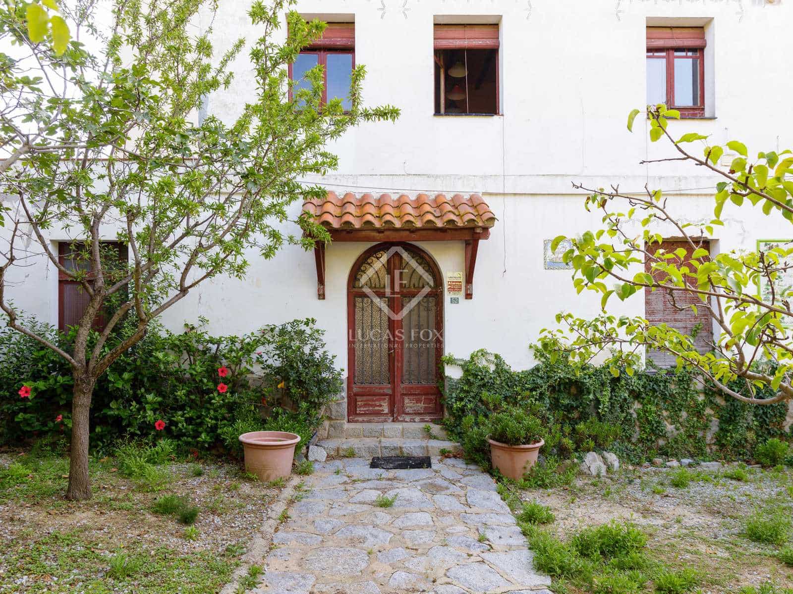 9 soveværelse Villa til salg i Premia de Dalt med swimmingpool garage - € 1.250.000 (Ref: 7889602)