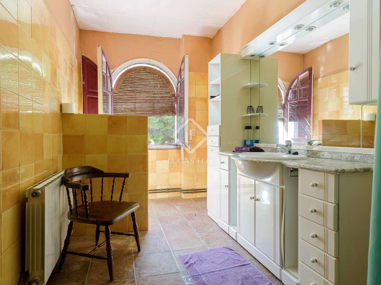 9 soveværelse Villa til salg i Premia de Dalt med swimmingpool garage - € 1.250.000 (Ref: 7889602)