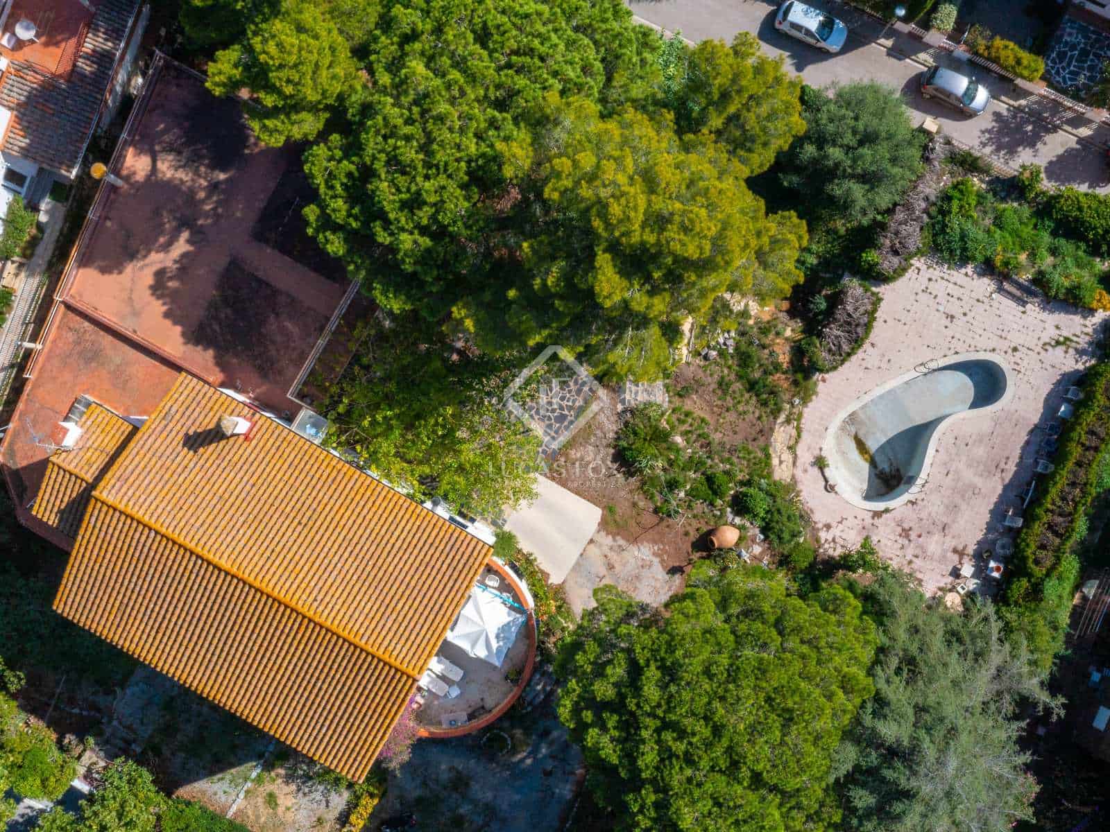 9 soveværelse Villa til salg i Premia de Dalt med swimmingpool garage - € 1.250.000 (Ref: 7889602)