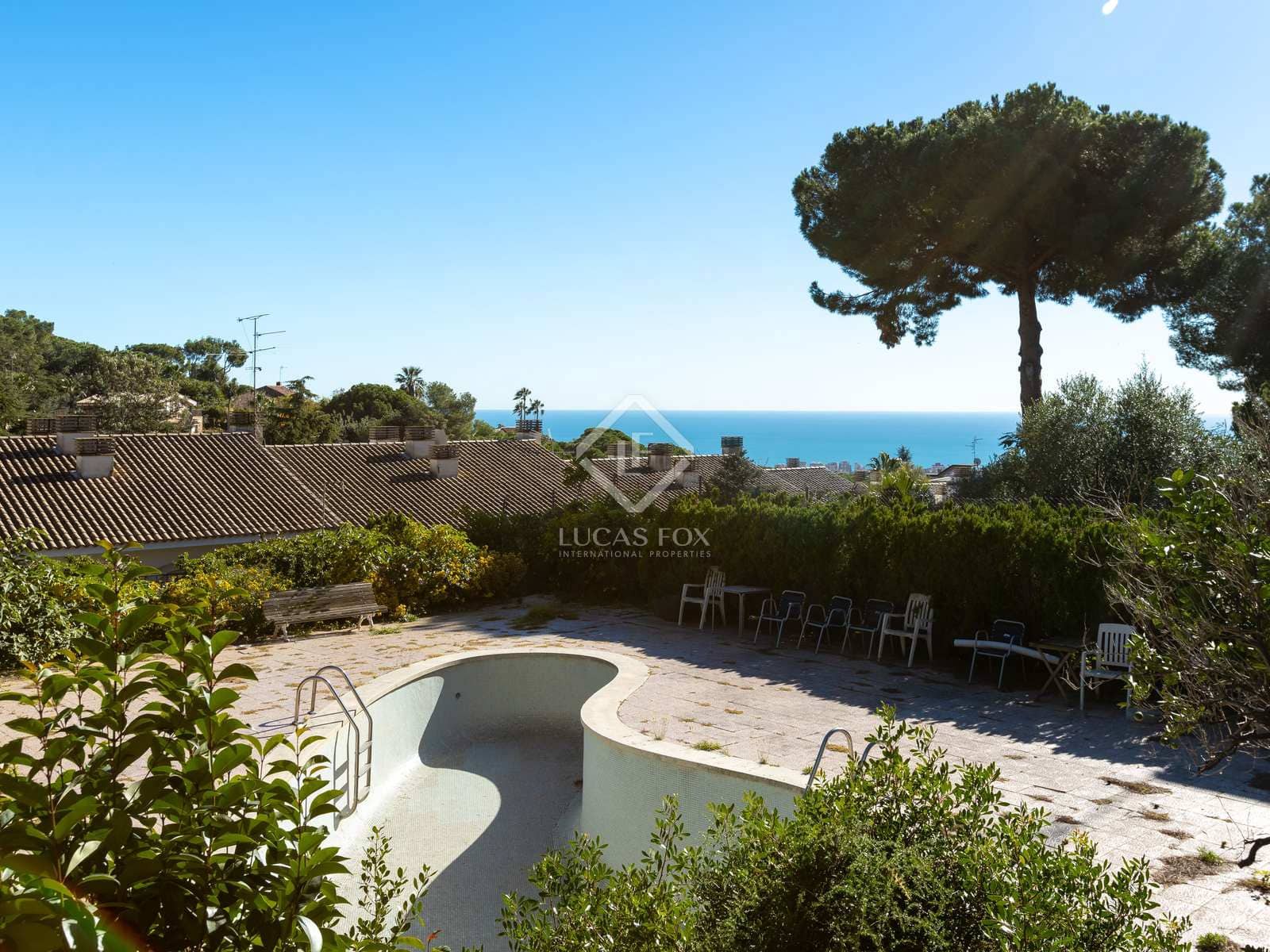 9 soveværelse Villa til salg i Premia de Dalt med swimmingpool garage - € 1.250.000 (Ref: 7889602)