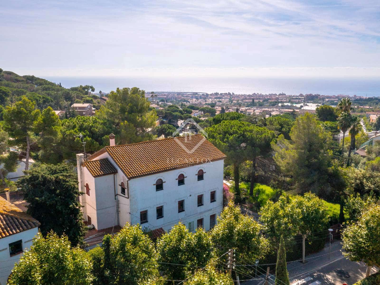 9 soveværelse Villa til salg i Premia de Dalt med swimmingpool garage - € 1.250.000 (Ref: 7889602)