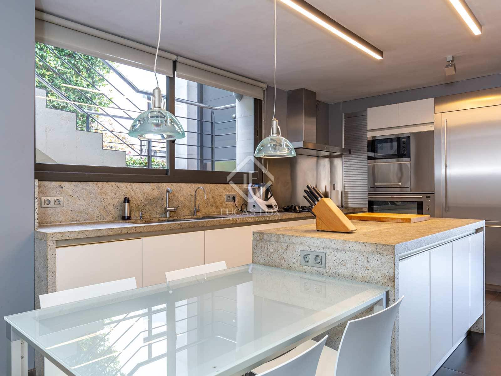 5 bedroom Villa for sale in Esplugues de Llobregat with pool garage - € 2,940,000 (Ref: 7892025)