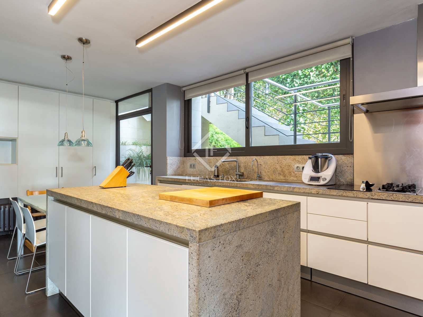 5 bedroom Villa for sale in Esplugues de Llobregat with pool garage - € 2,940,000 (Ref: 7892025)