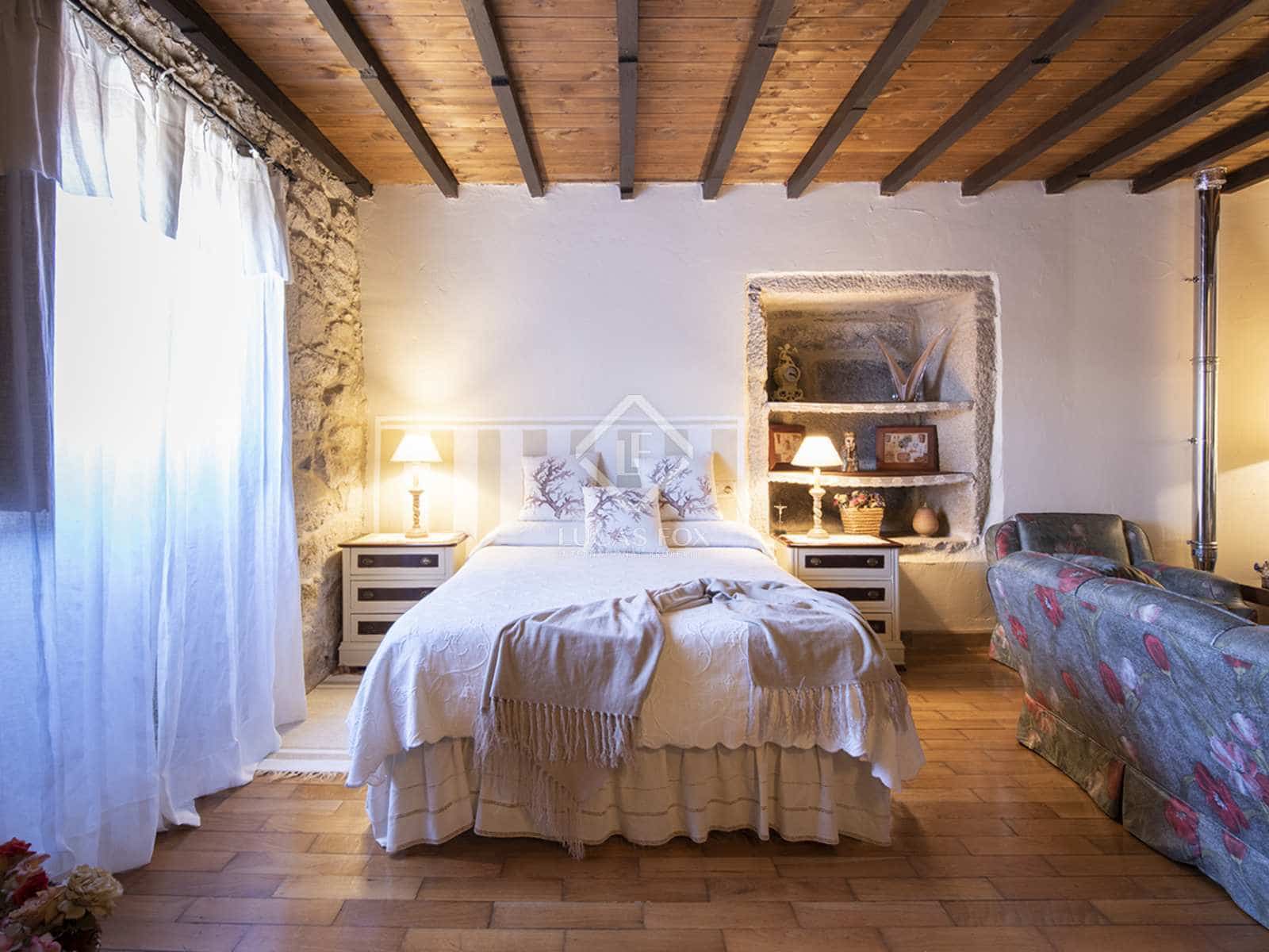 4 soveværelse Villa til salg i Barro med garage - € 695.000 (Ref: 7897224)