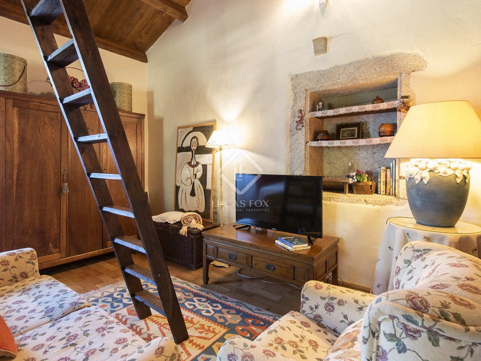 4 soveværelse Villa til salg i Barro med garage - € 695.000 (Ref: 7897224)