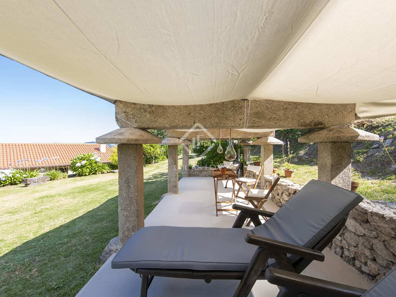 4 soveværelse Villa til salg i Barro med garage - € 695.000 (Ref: 7897224)