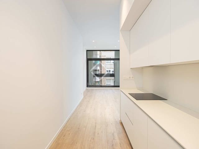 3 slaapkamer Appartement te koop in Barcelona stad met garage - € 816.000 (Ref: 7897240)