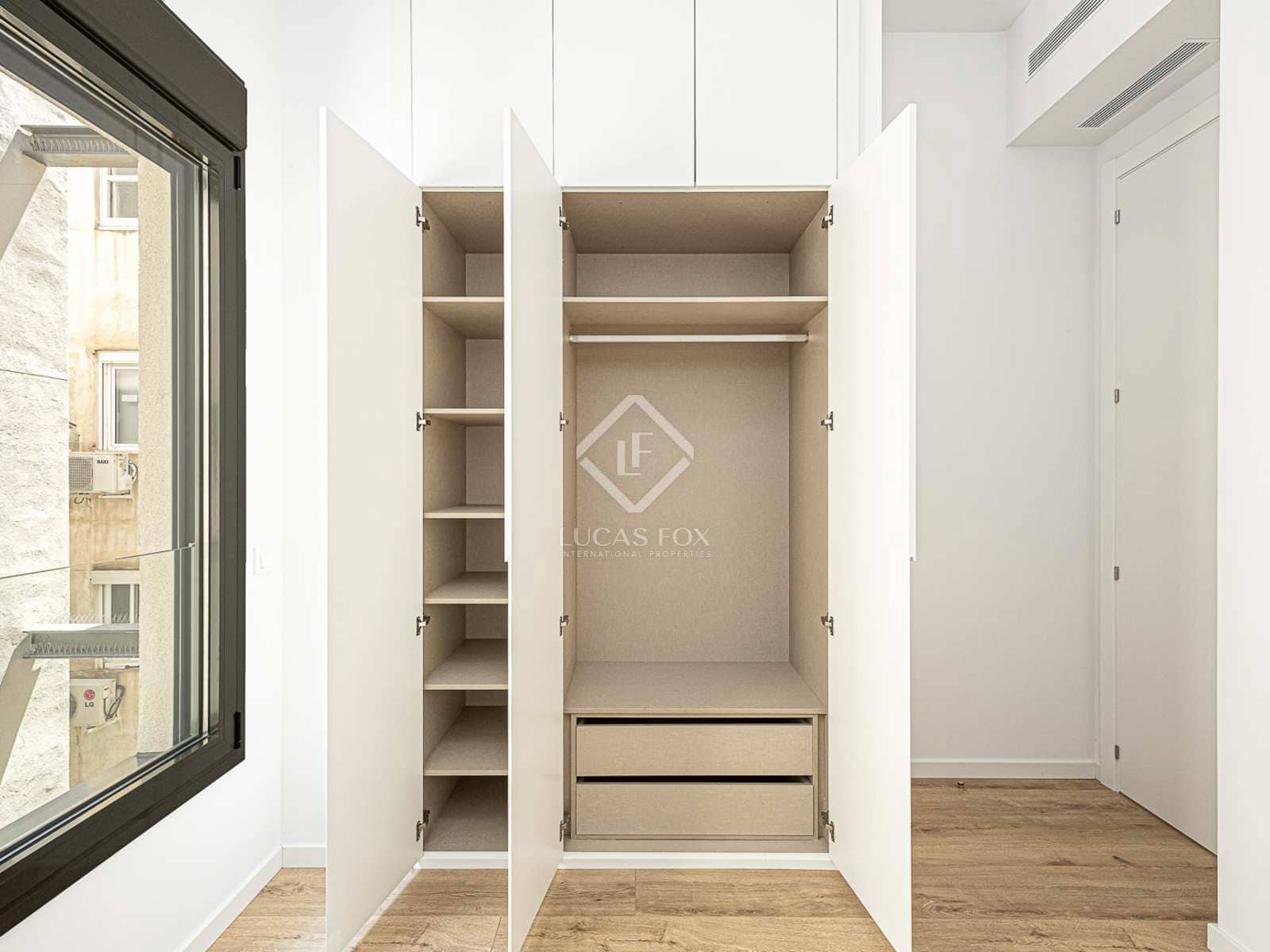 3 slaapkamer Appartement te koop in Barcelona stad met garage - € 816.000 (Ref: 7897240)