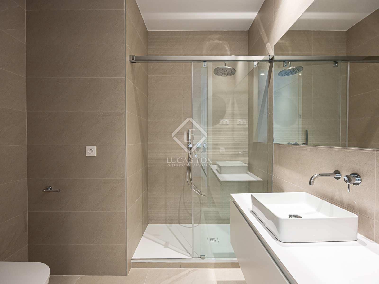 3 slaapkamer Appartement te koop in Barcelona stad met garage - € 816.000 (Ref: 7897240)