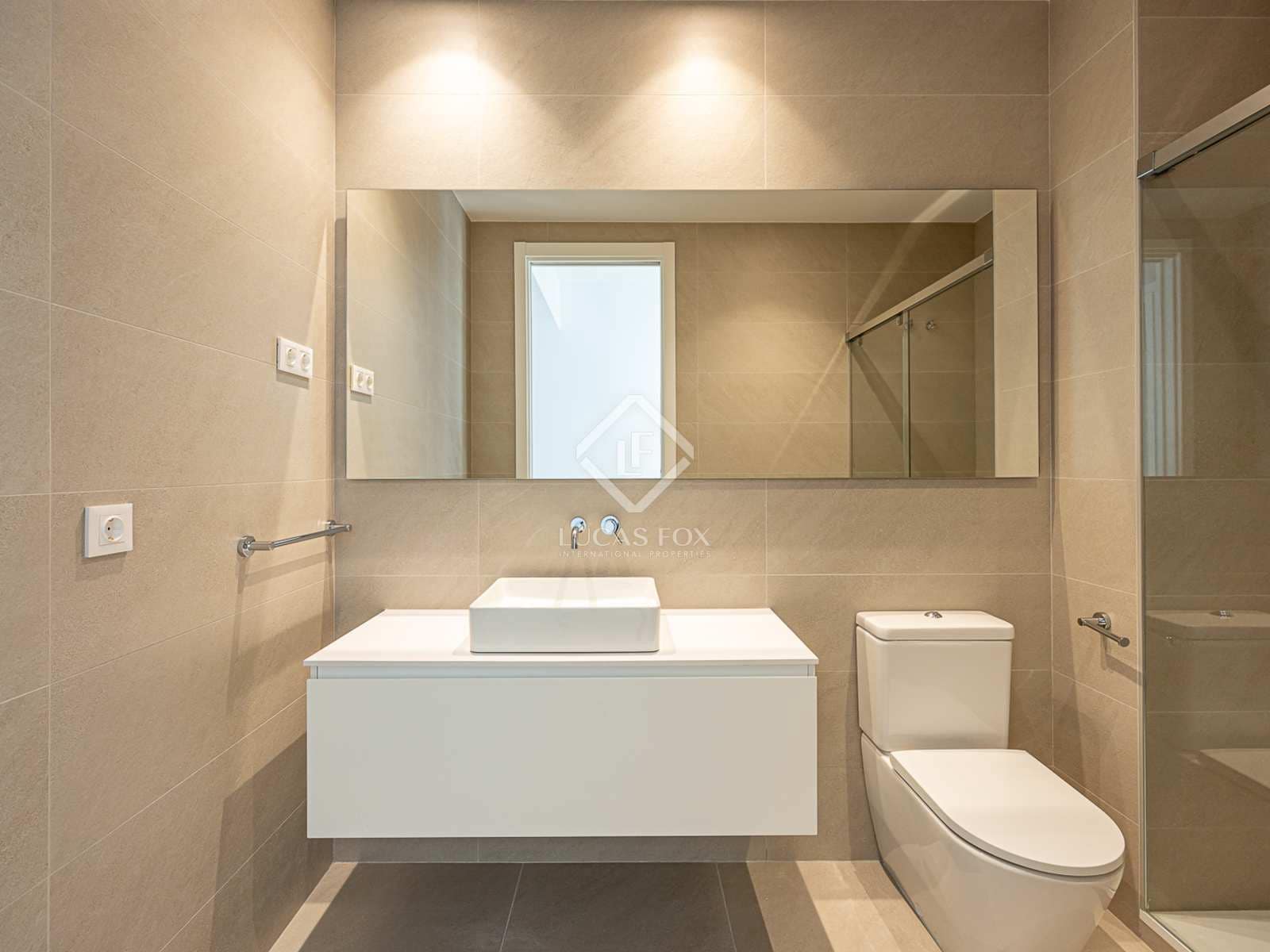 3 slaapkamer Appartement te koop in Barcelona stad met garage - € 816.000 (Ref: 7897240)