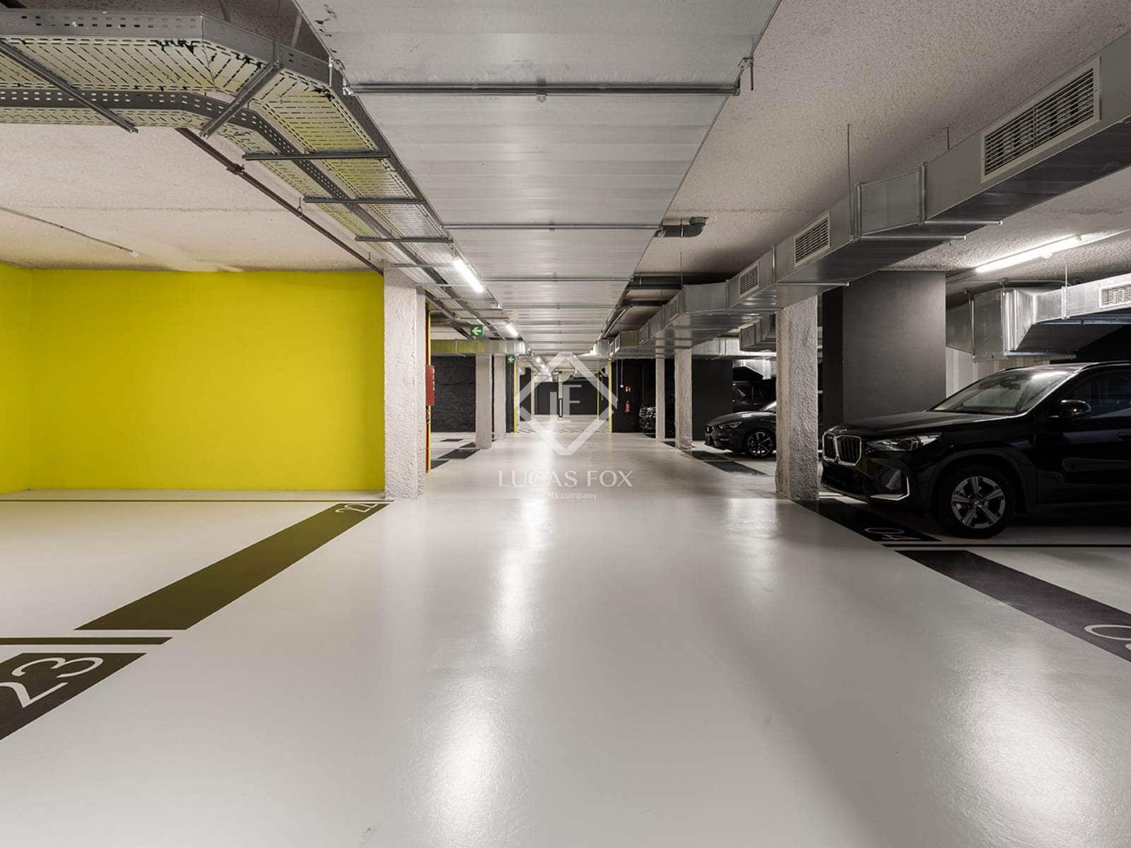 3 slaapkamer Appartement te koop in Barcelona stad met garage - € 816.000 (Ref: 7897240)