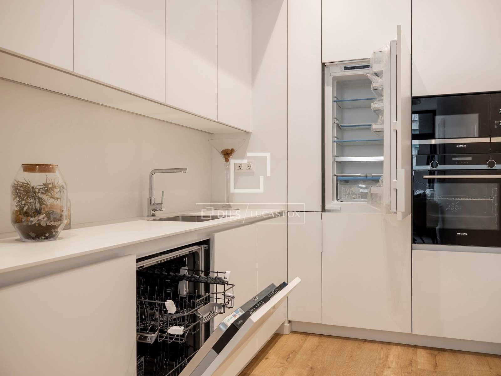 3 soveværelse Lejlighed til salg i Barcelona by med garage - € 816.000 (Ref: 7897240)