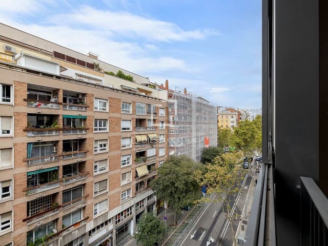 3 soveværelse Lejlighed til salg i Barcelona by med garage - € 816.000 (Ref: 7897240)