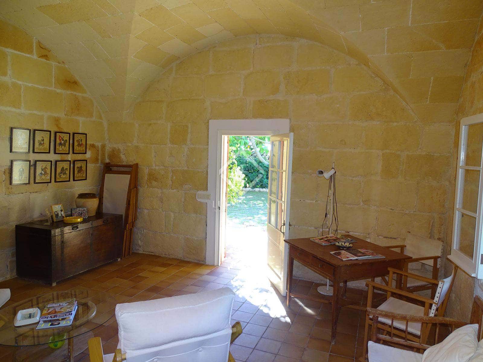 5 soveværelse Finca/Landehus til salg i Ciutadella de Menorca med garage - € 1.365.000 (Ref: 7897246)