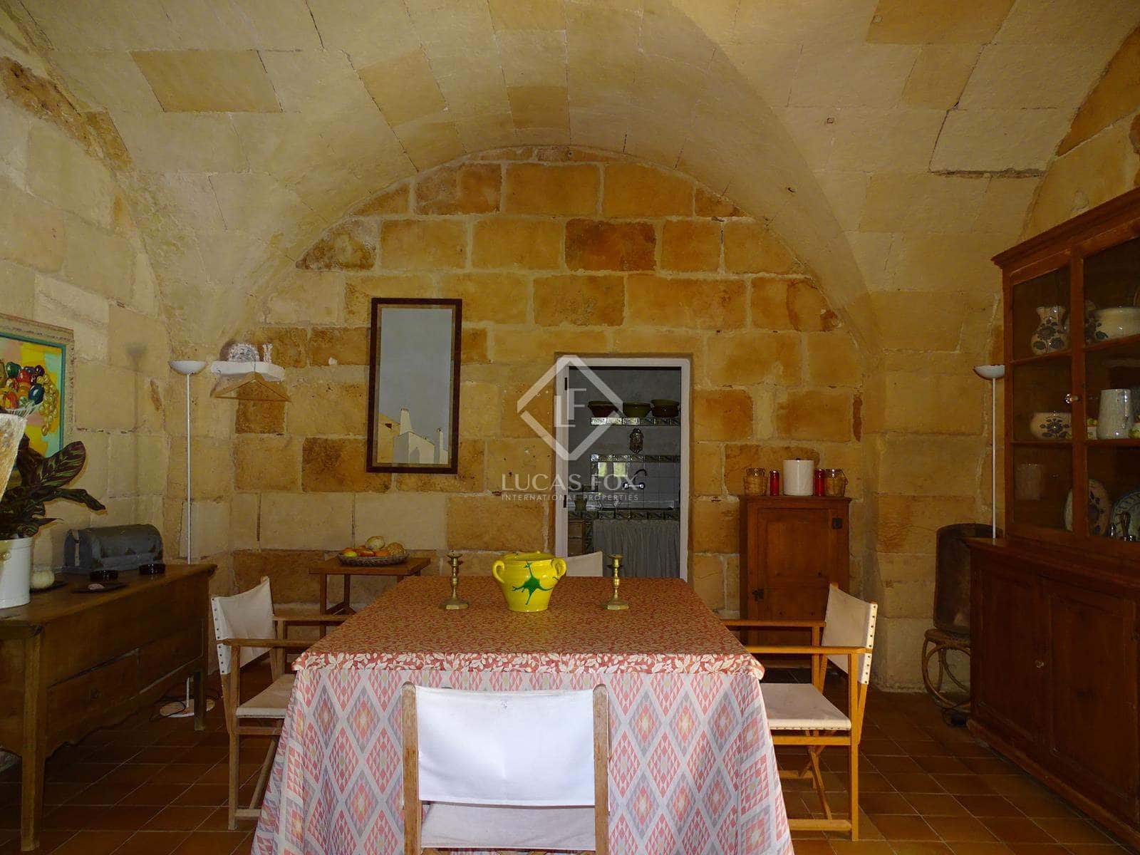 5 soveværelse Finca/Landehus til salg i Ciutadella de Menorca med garage - € 1.365.000 (Ref: 7897246)