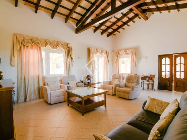 5 makuuhuone Maalaistalo myytävänä paikassa Ciutadella, Ciutadella de Menorca mukana uima-altaan 
autotalli - 2 000 000 € (Ref: 7897260)