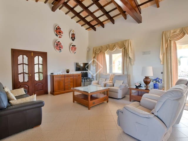 5 makuuhuone Maalaistalo myytävänä paikassa Ciutadella, Ciutadella de Menorca mukana uima-altaan 
autotalli - 2 000 000 € (Ref: 7897260)