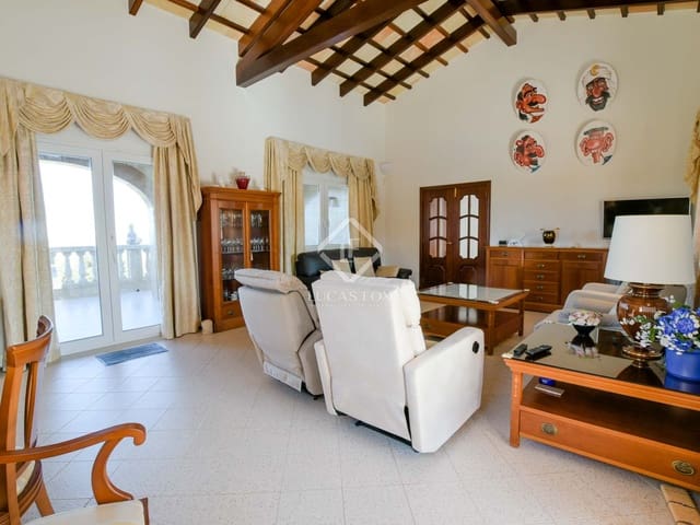5 makuuhuone Maalaistalo myytävänä paikassa Ciutadella, Ciutadella de Menorca mukana uima-altaan 
autotalli - 2 000 000 € (Ref: 7897260)