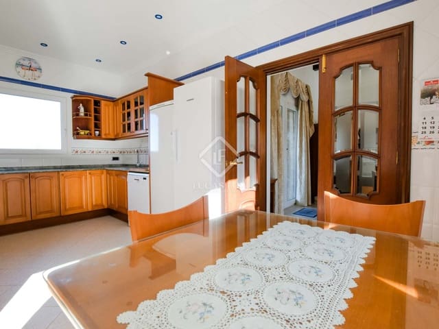 5 makuuhuone Maalaistalo myytävänä paikassa Ciutadella, Ciutadella de Menorca mukana uima-altaan 
autotalli - 2 000 000 € (Ref: 7897260)