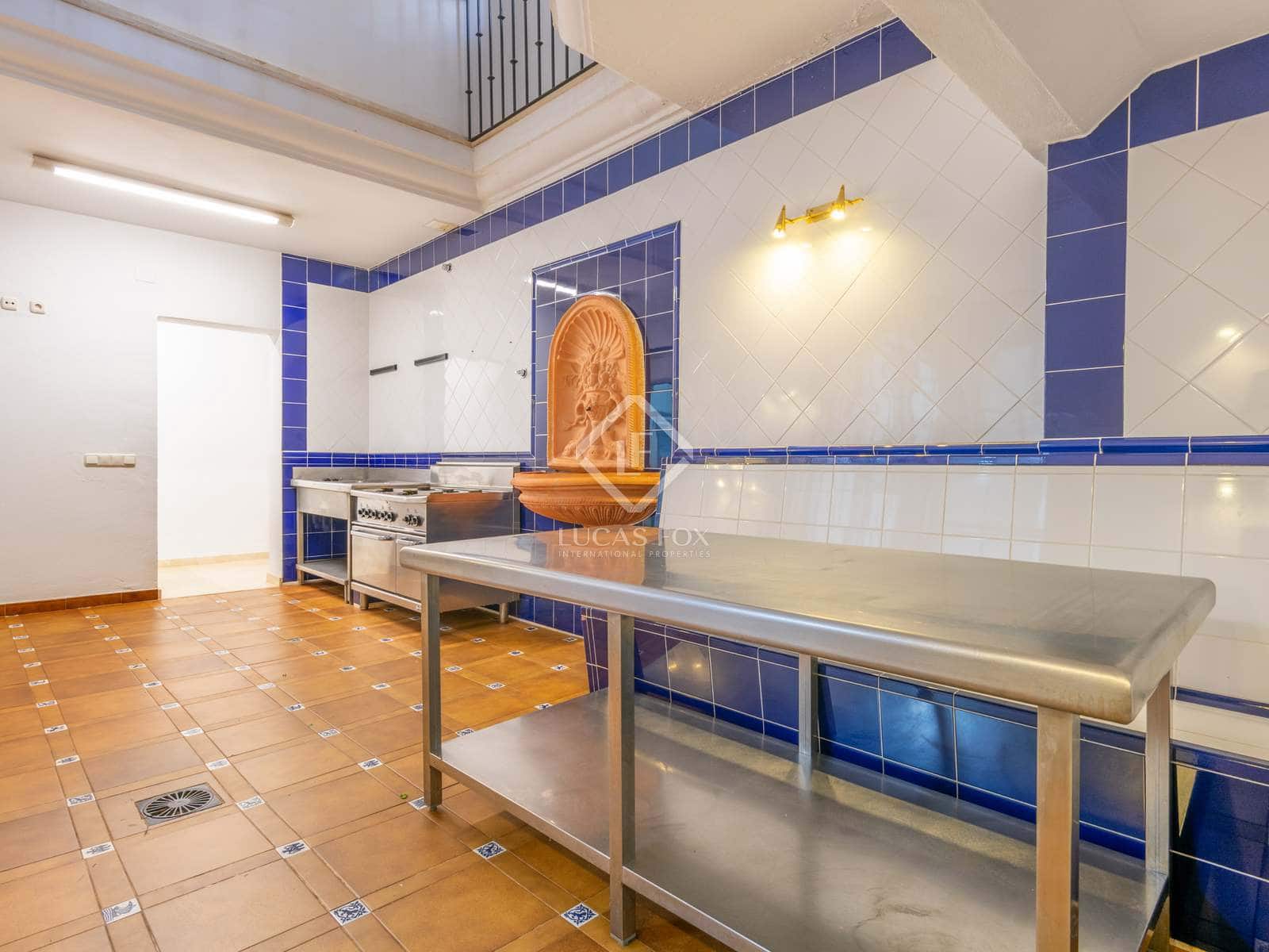 13 sypialnia Willa na sprzedaż w Alhaurin el Grande z basenem garażem - 2 850 000 € (Ref: 7897263)