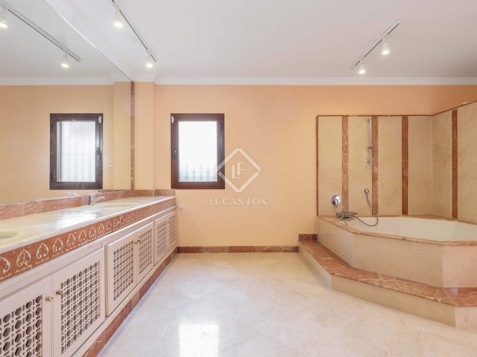 13 sypialnia Willa na sprzedaż w Alhaurin el Grande z basenem garażem - 2 850 000 € (Ref: 7897263)