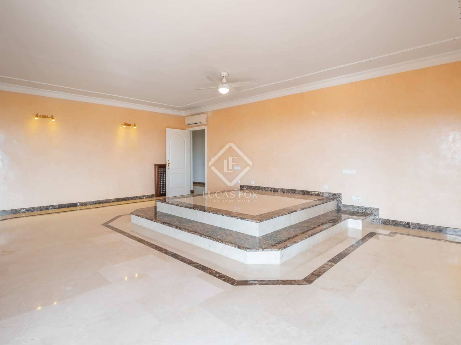 13 sypialnia Willa na sprzedaż w Alhaurin el Grande z basenem garażem - 2 850 000 € (Ref: 7897263)